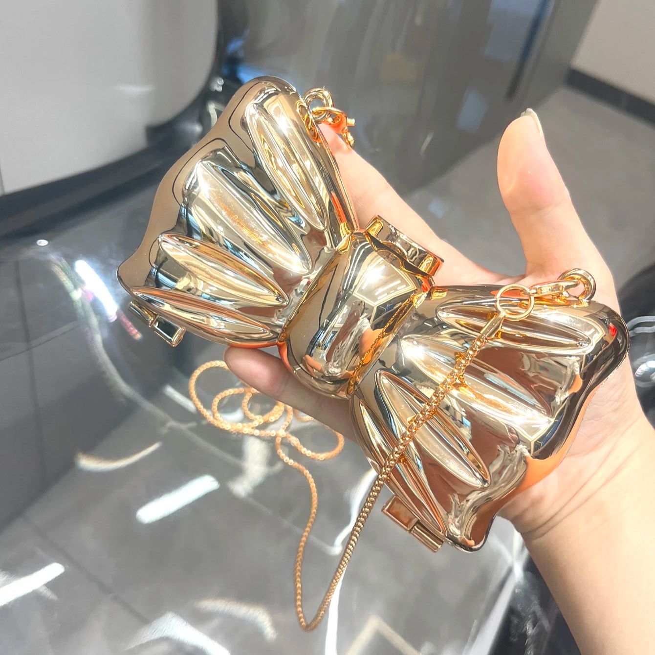 Goldene Abendtasche, Geldbörse – Luxury Bags Design Bewertung und Preis